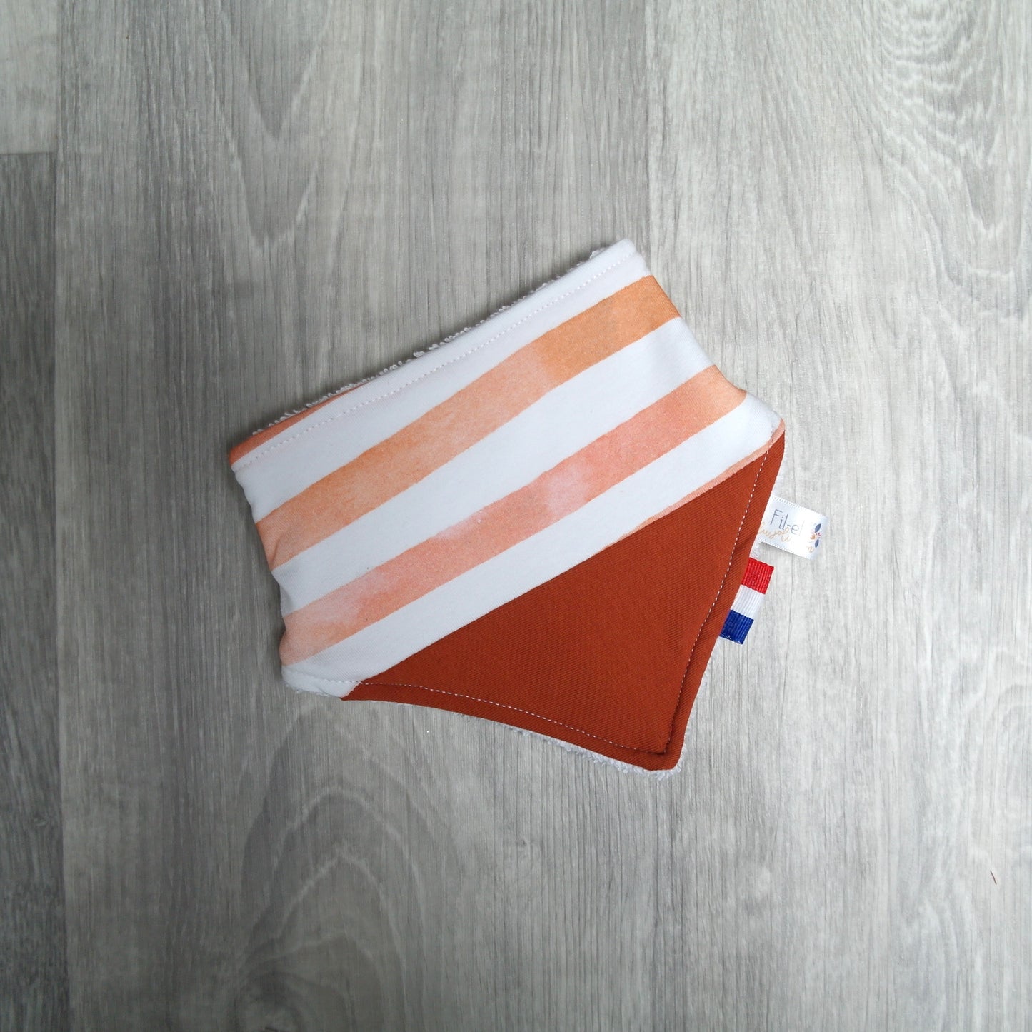 Bavoir bandana Leona.